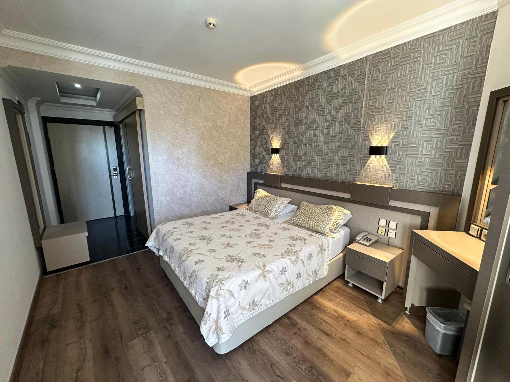 Standart Çift Kişilik Oda